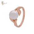 Pearl under leaves elegant Rose Gold Fashion Rings