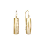 Pendientes de gancho de alambre en Oro 14K, colores de baño de oro rosa.