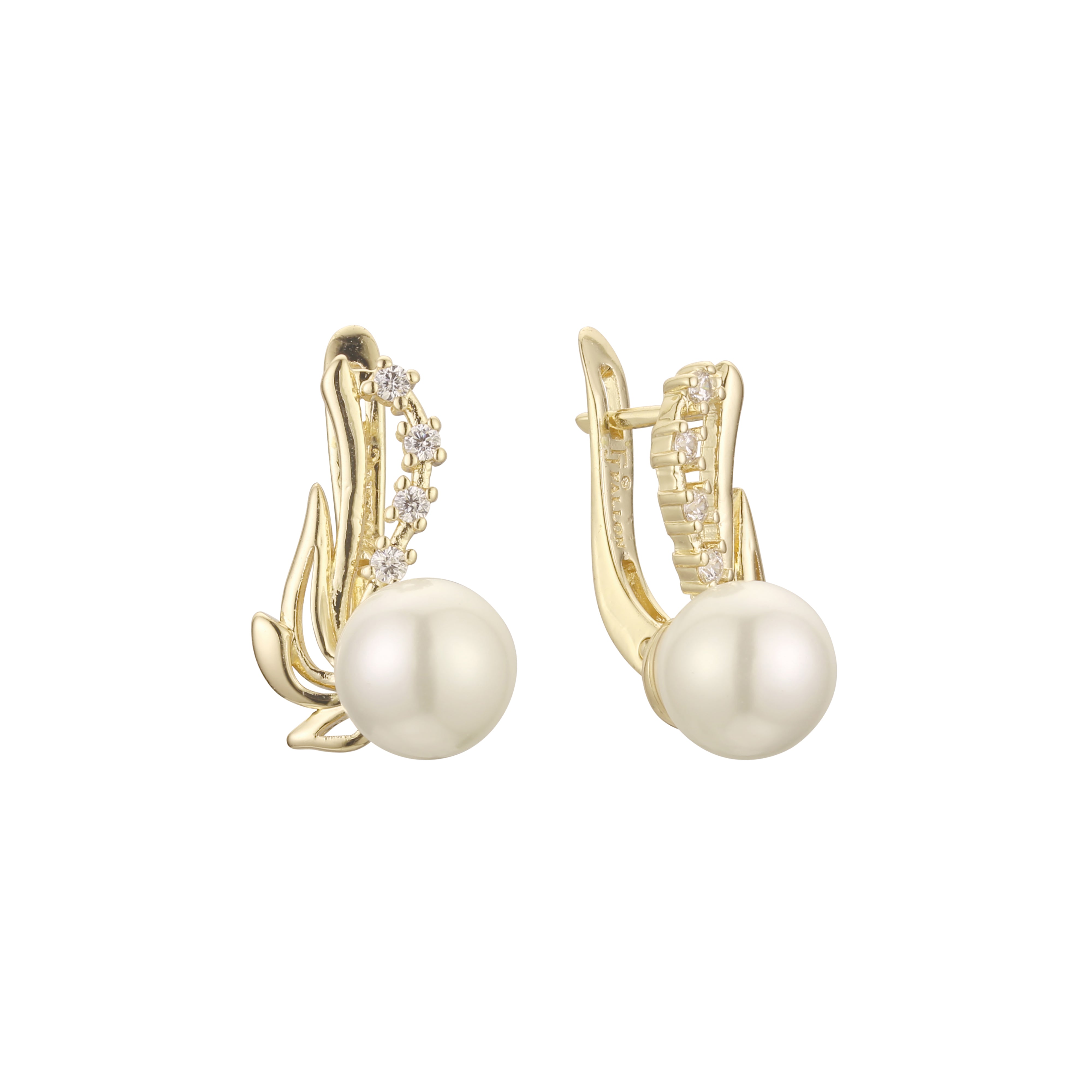 Pearl cluster leaves three stones earrings in 14K Gold, Rose Gold plating colors