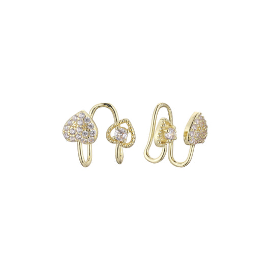 Aretes ear cuff con forma de racimo de corazones en Oro 14K, colores baño de oro rosa