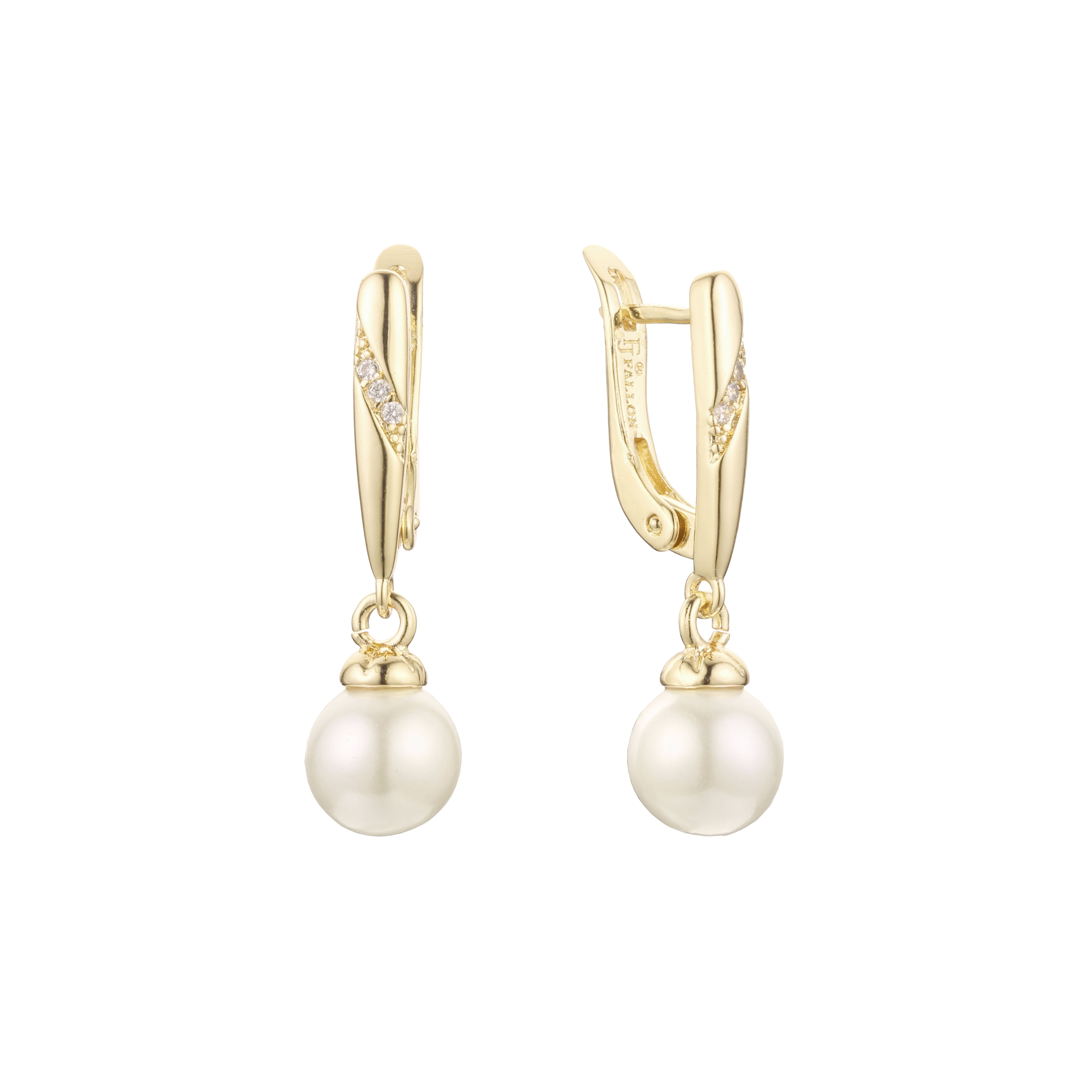 Pearl earrings in 14K Gold, Rose Gold, two tone plating colors