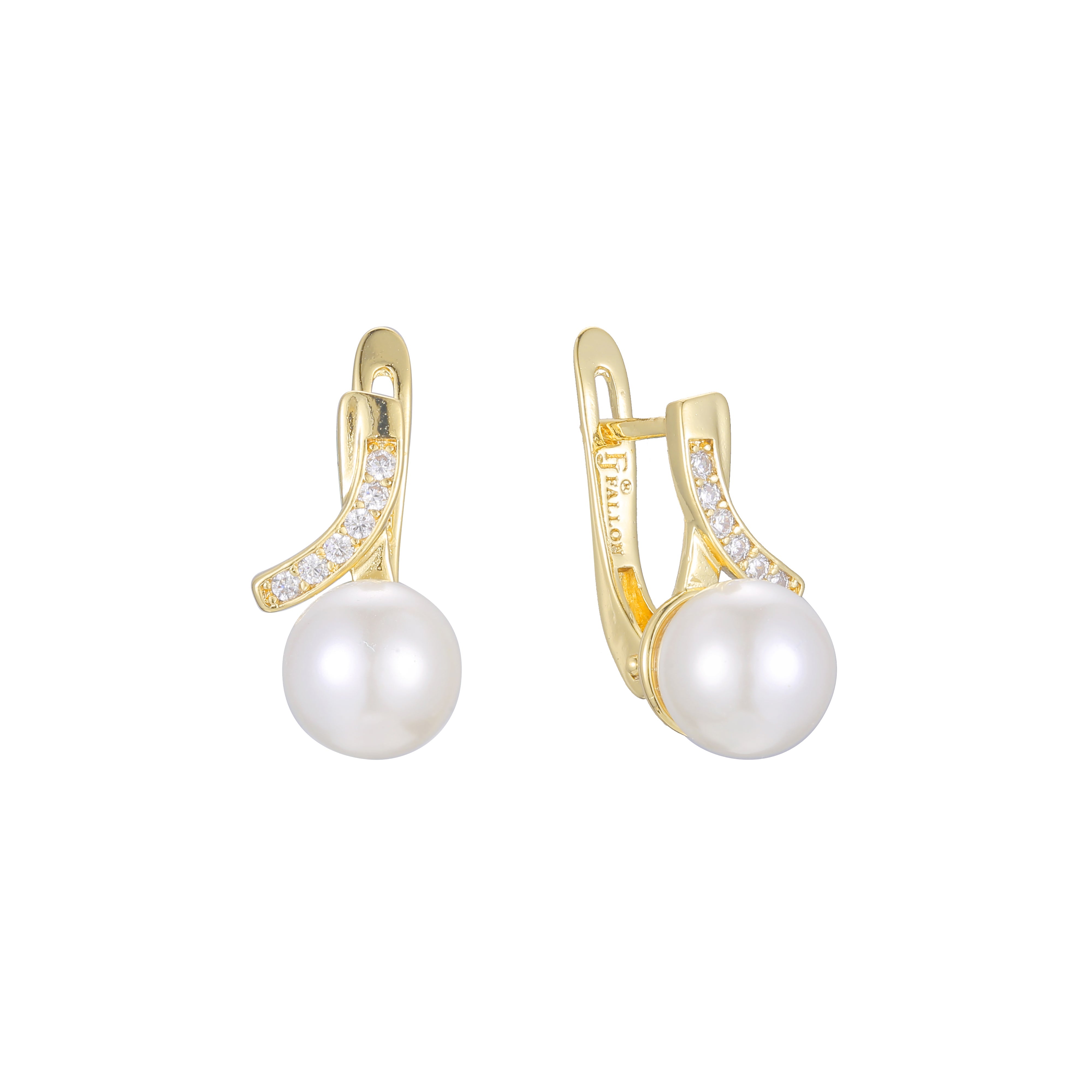 Pearl earrings in 14K Gold, Rose Gold plating colors