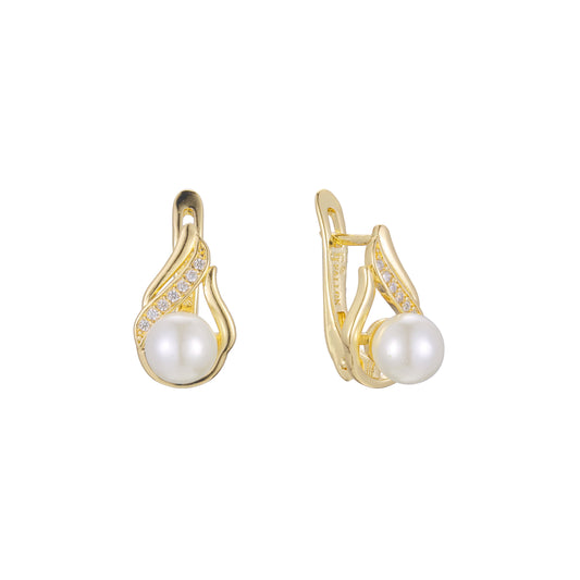 Pearl earrings in 14K Gold, Rose Gold, two tone plating colors