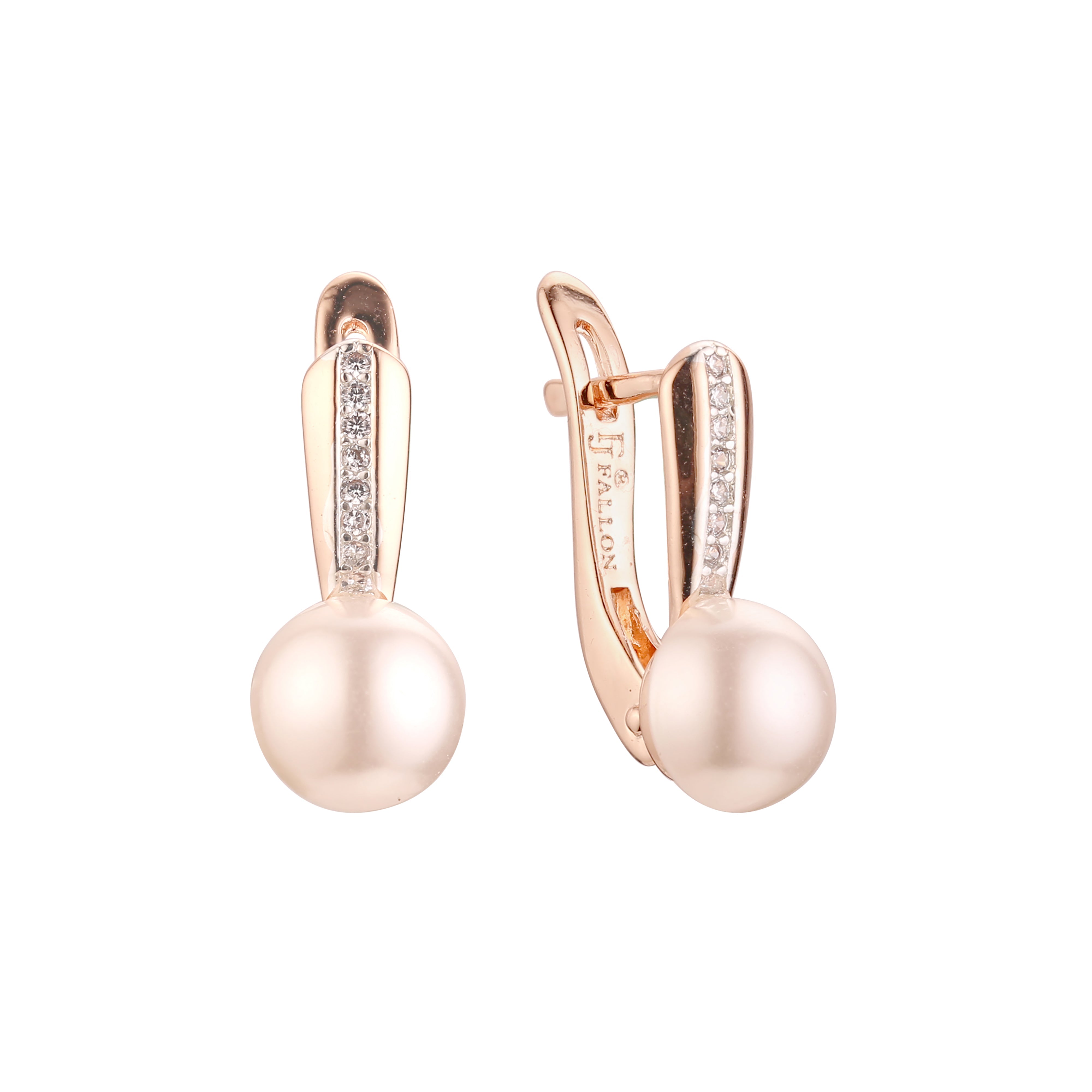 Pearl earrings in Rose Gold, two tone plating colors