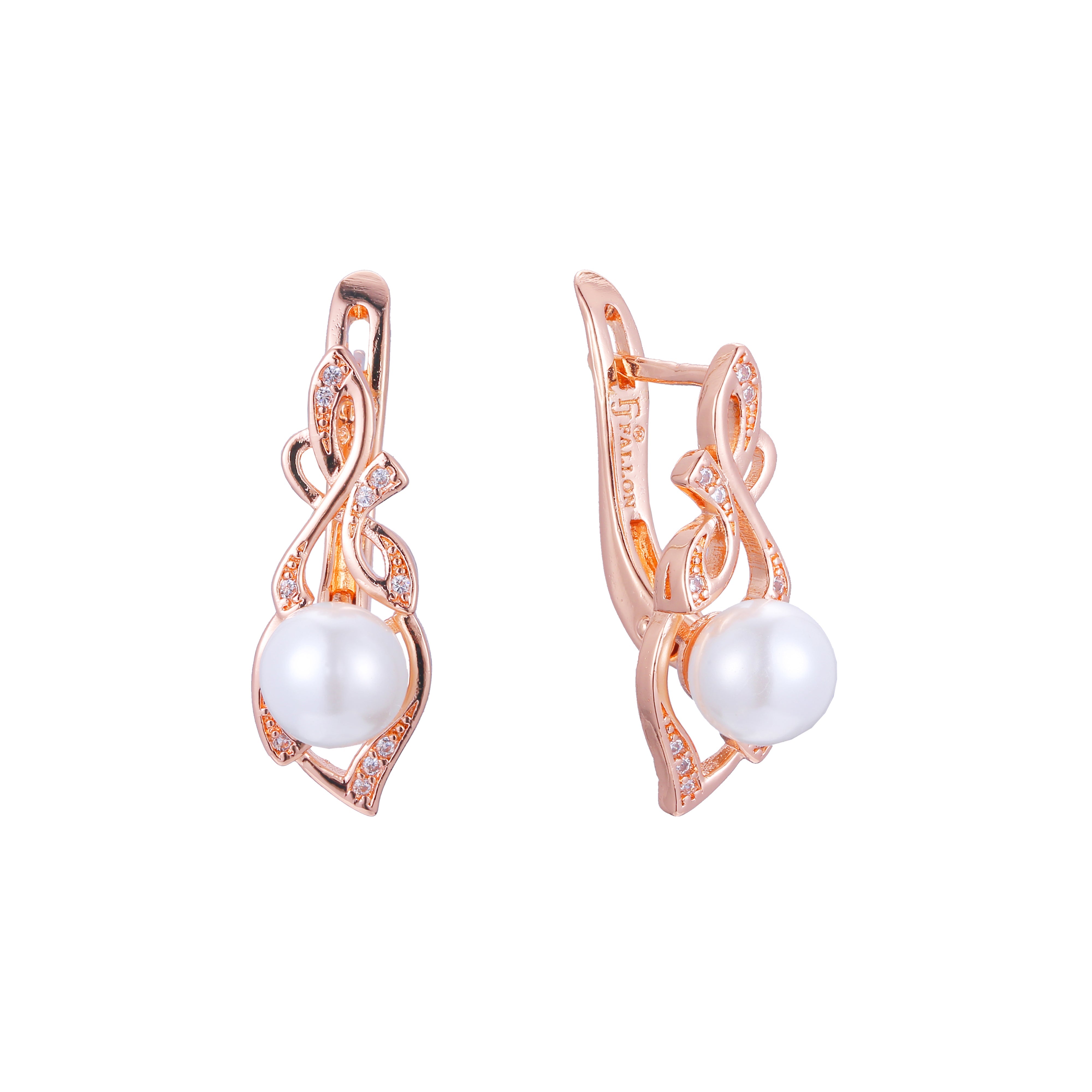 Pearl earrings in 14K Gold, Rose Gold, two tone plating colors