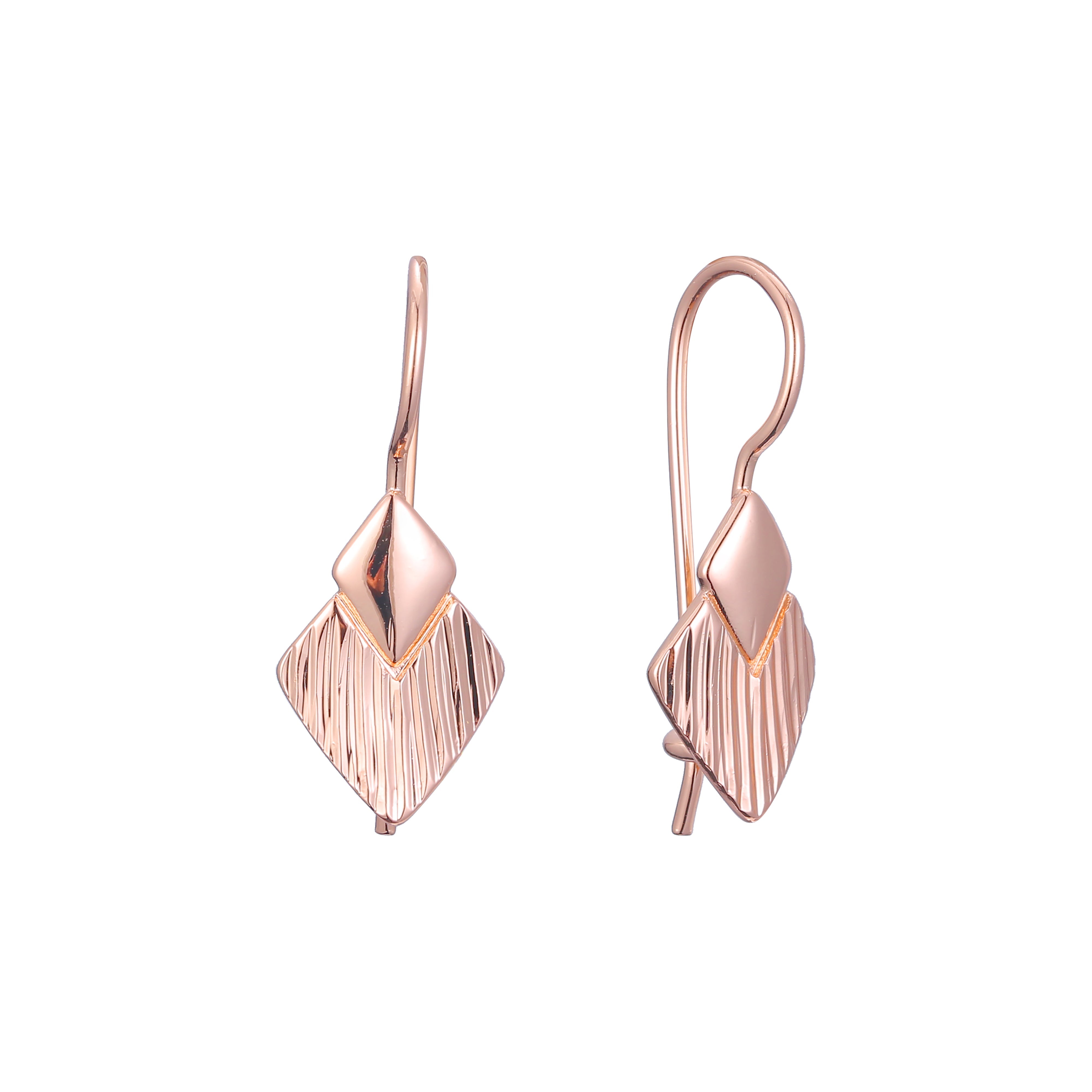 Pendientes de gancho de alambre de rombos en Oro 14K, colores de baño de oro rosa.