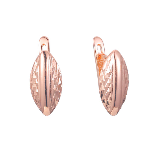 Flanco de arrugas de castaño Oro de 14 quilates, aretes de oro rosa