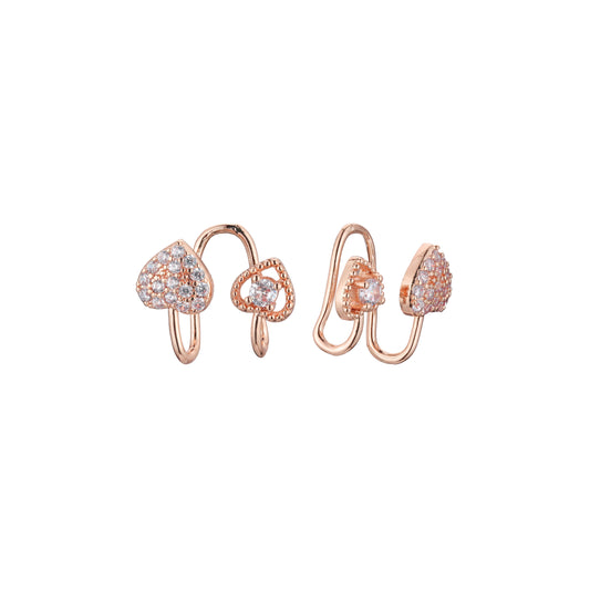 Aretes ear cuff con forma de racimo de corazones en Oro 14K, colores baño de oro rosa