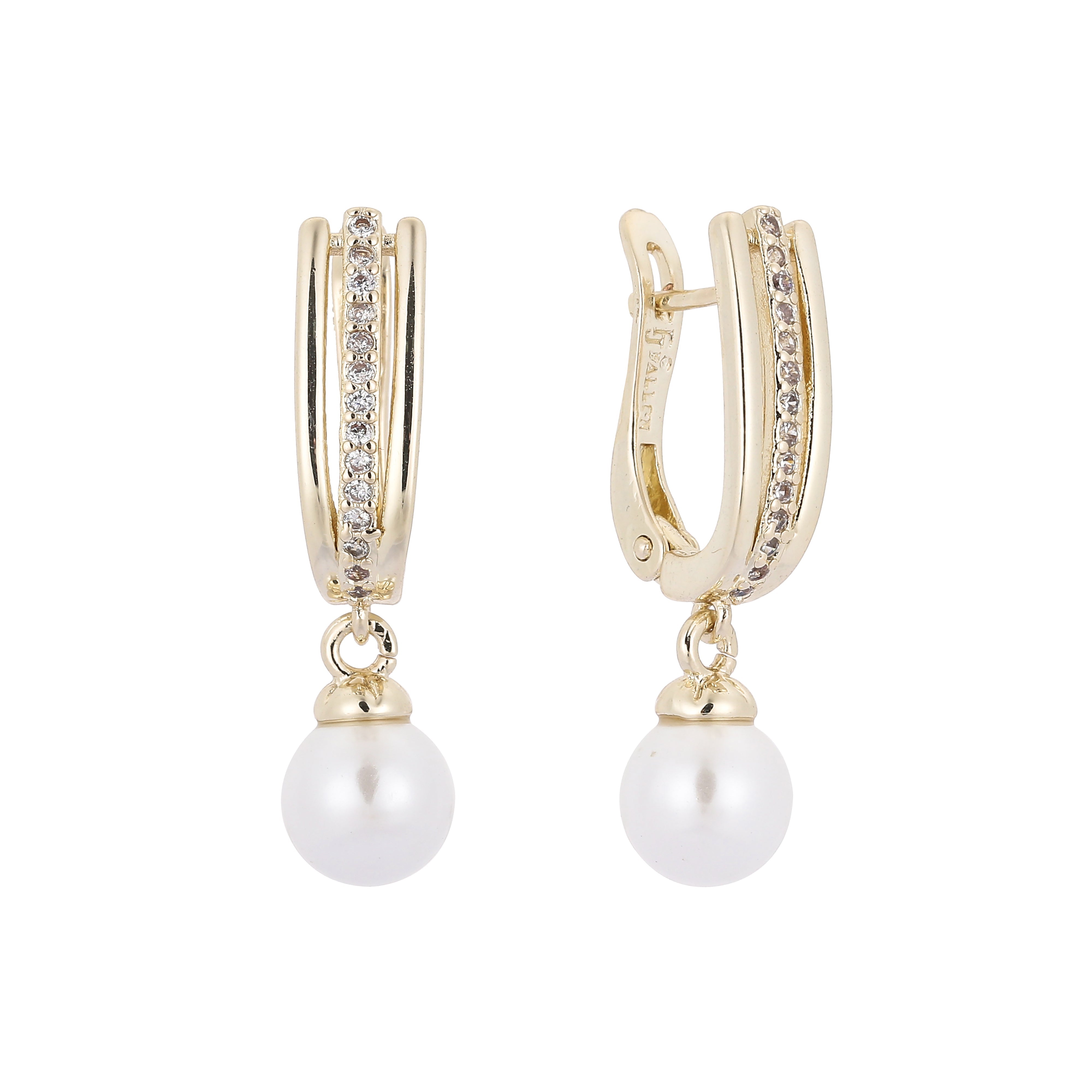 Pearl earrings in 14K Gold, Rose Gold two tone plating colors