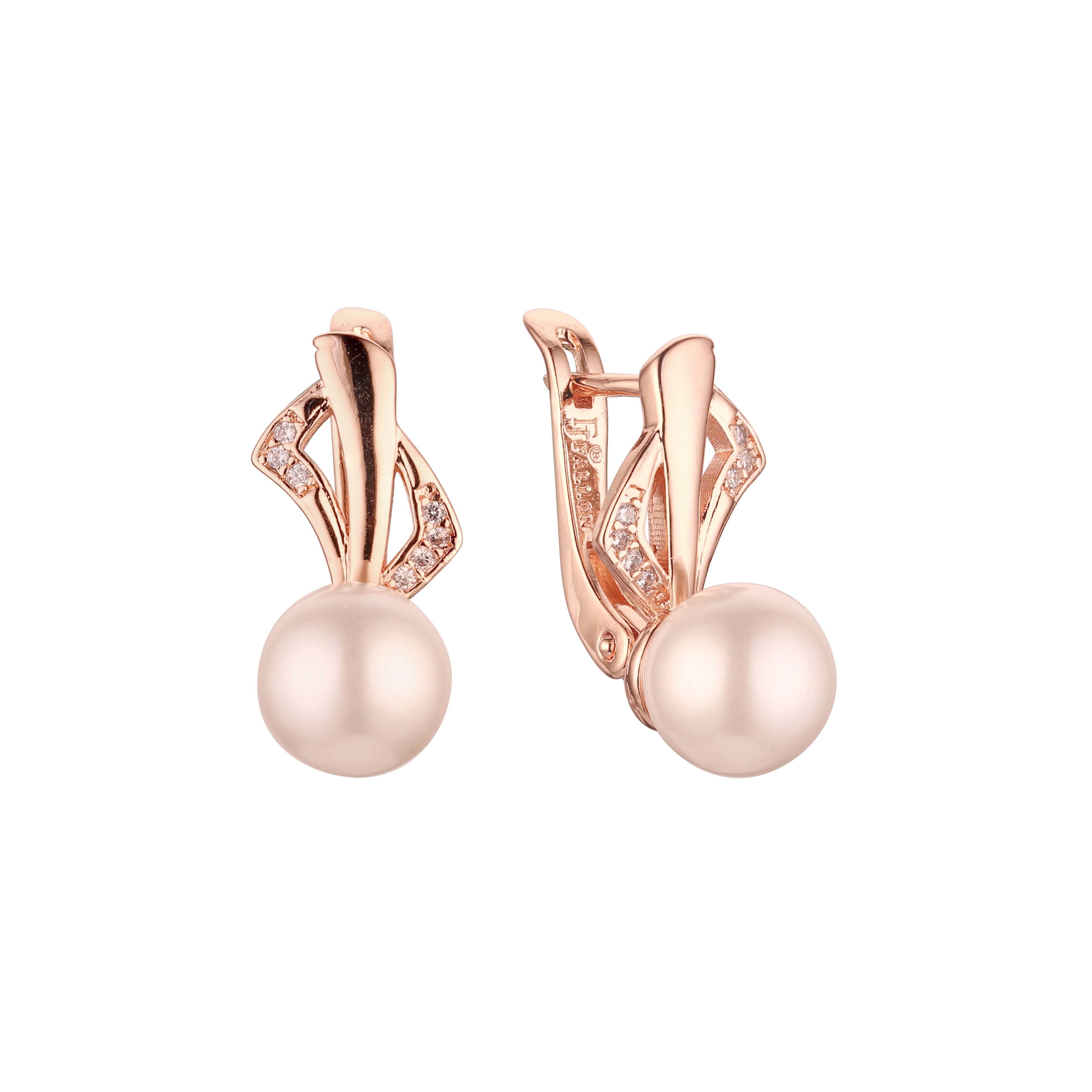 Pearl earrings in Rose Gold, two tone plating colors