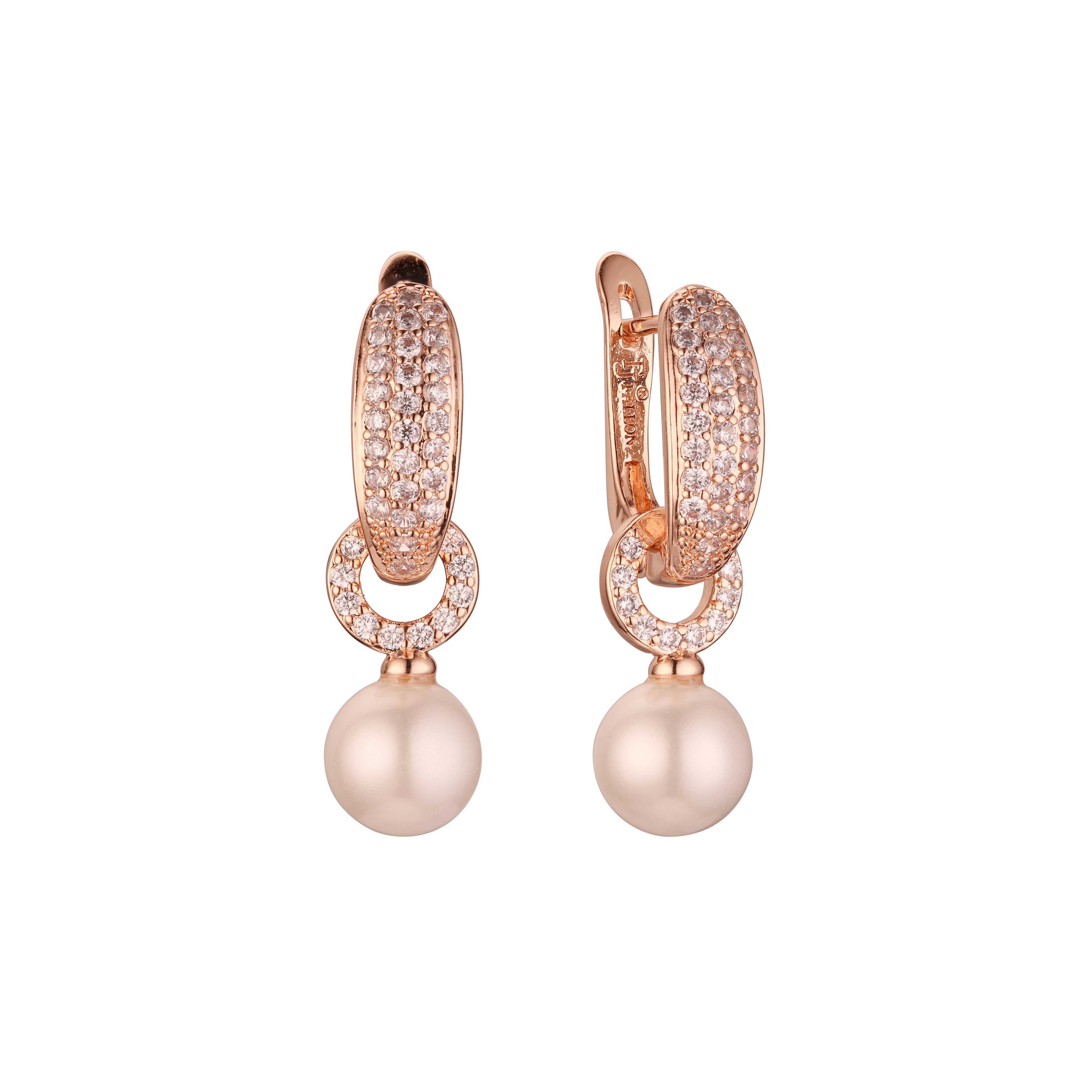 Pearl earrings in Rose Gold, two tone plating colors