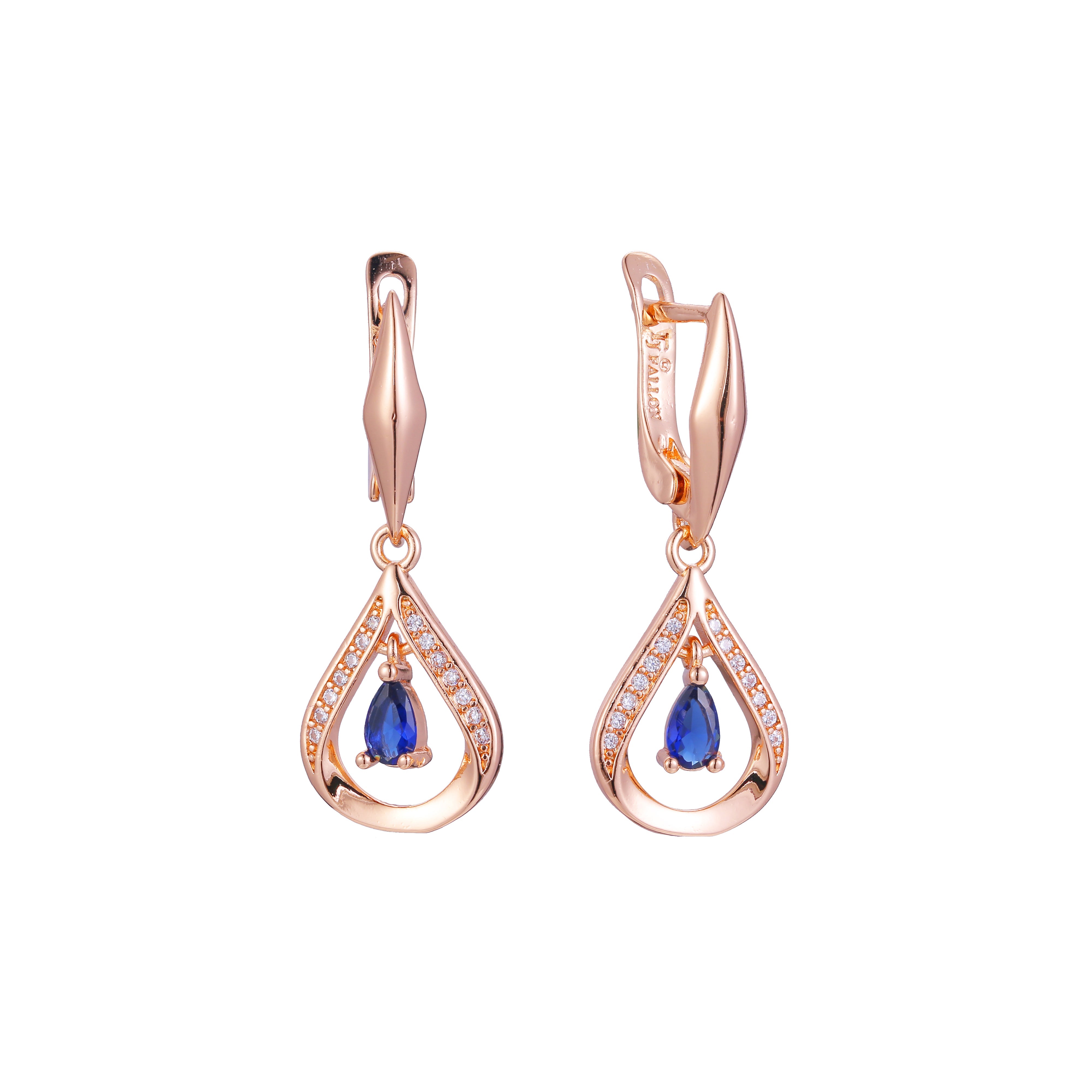 Cluster earrings in 14K Gold, Rose Gold, two tone plating colors