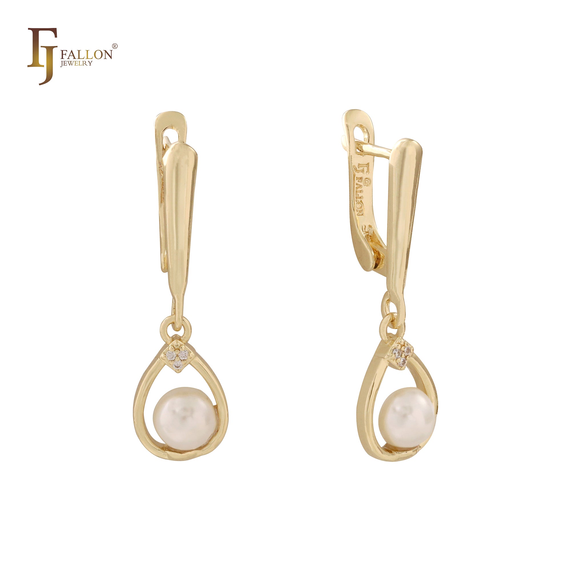 Pendientes de oro blanco con pavé de perlas